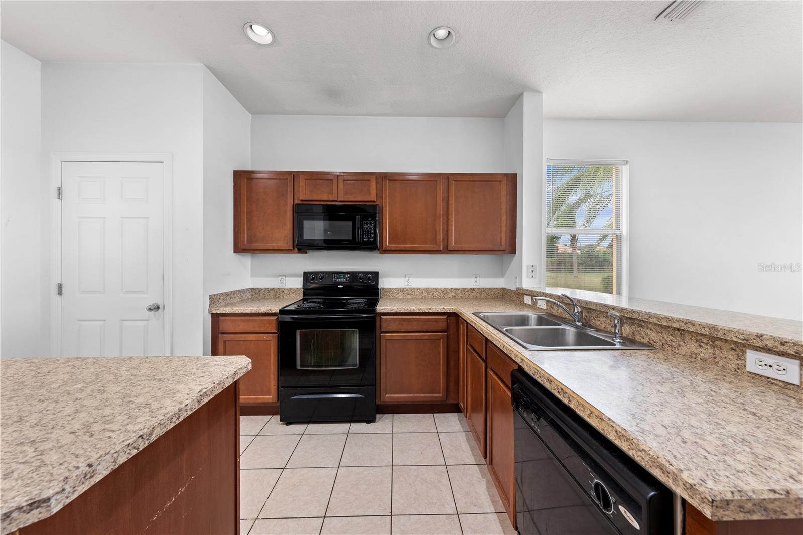 3111 SILVER FIN WAY, KISSIMMEE, FL — photo 14