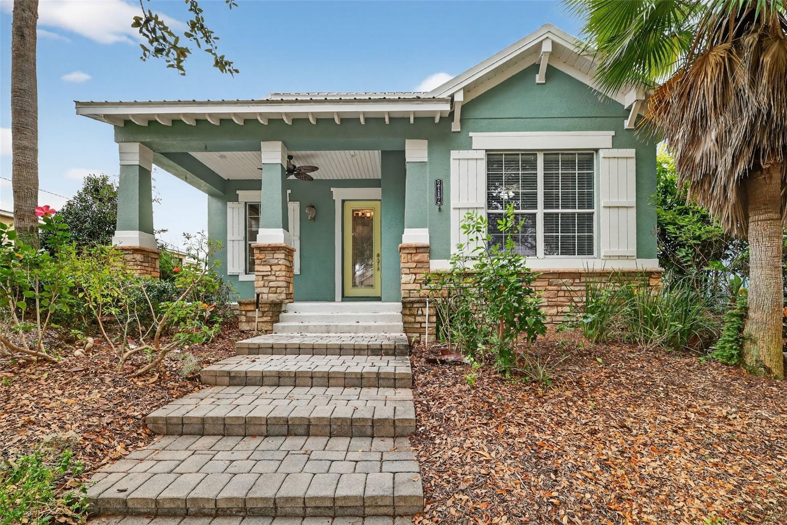 2117 APPALACHEE CIR, TAVARES, FL