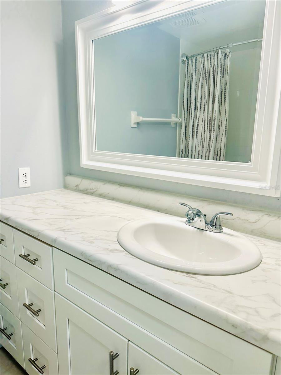 2200 BAHIA VISTA ST #B3, SARASOTA, FL — photo 7
