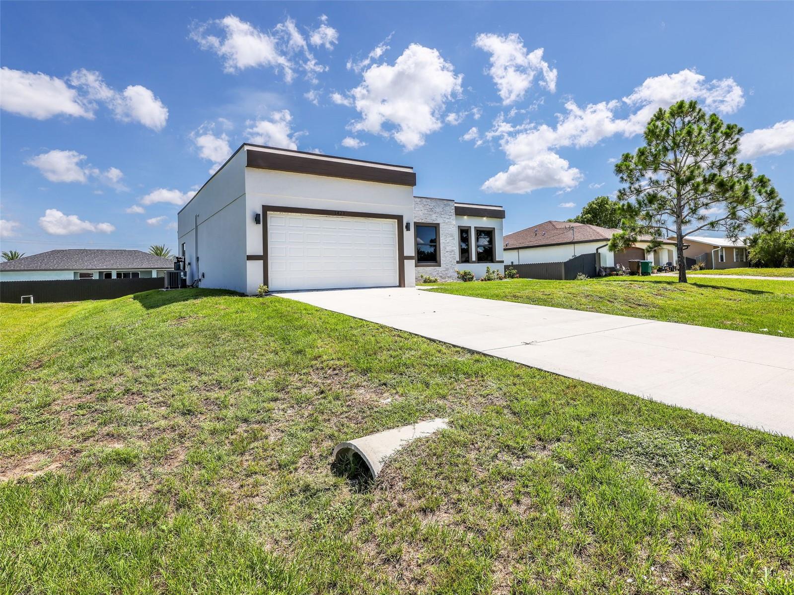 1423 NW 20TH TER, CAPE CORAL, FL — photo 3