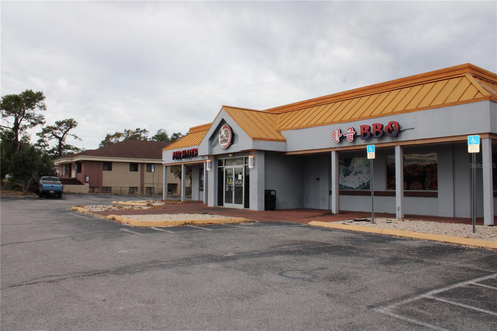 COMMERCIAL WAY, SPRING HILL, FL — photo 4