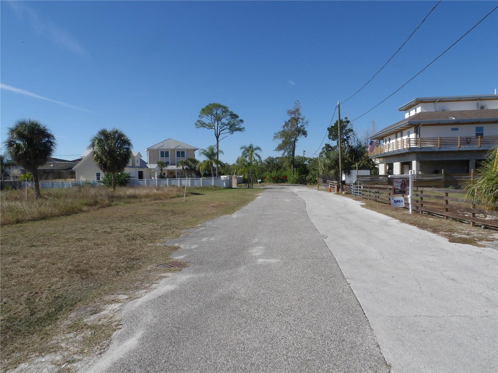523 DORIC CT, TARPON SPRINGS, FL — photo 9