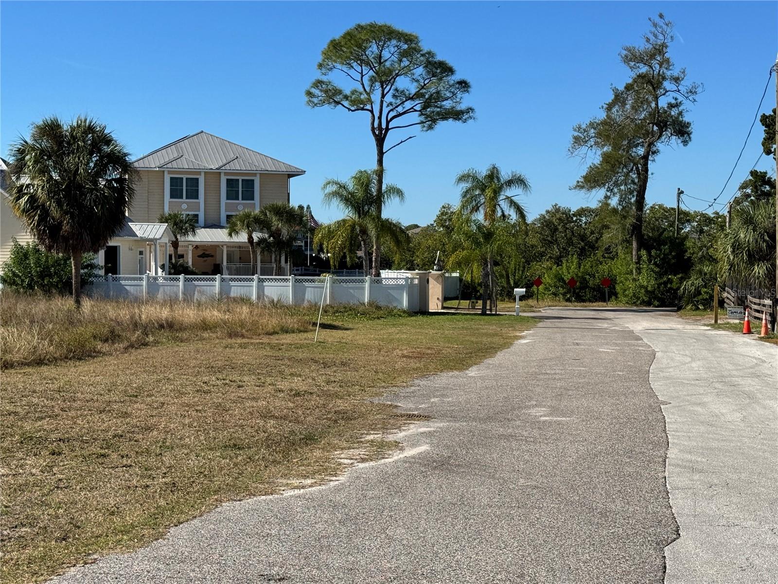 523 DORIC CT, TARPON SPRINGS, FL — photo 20