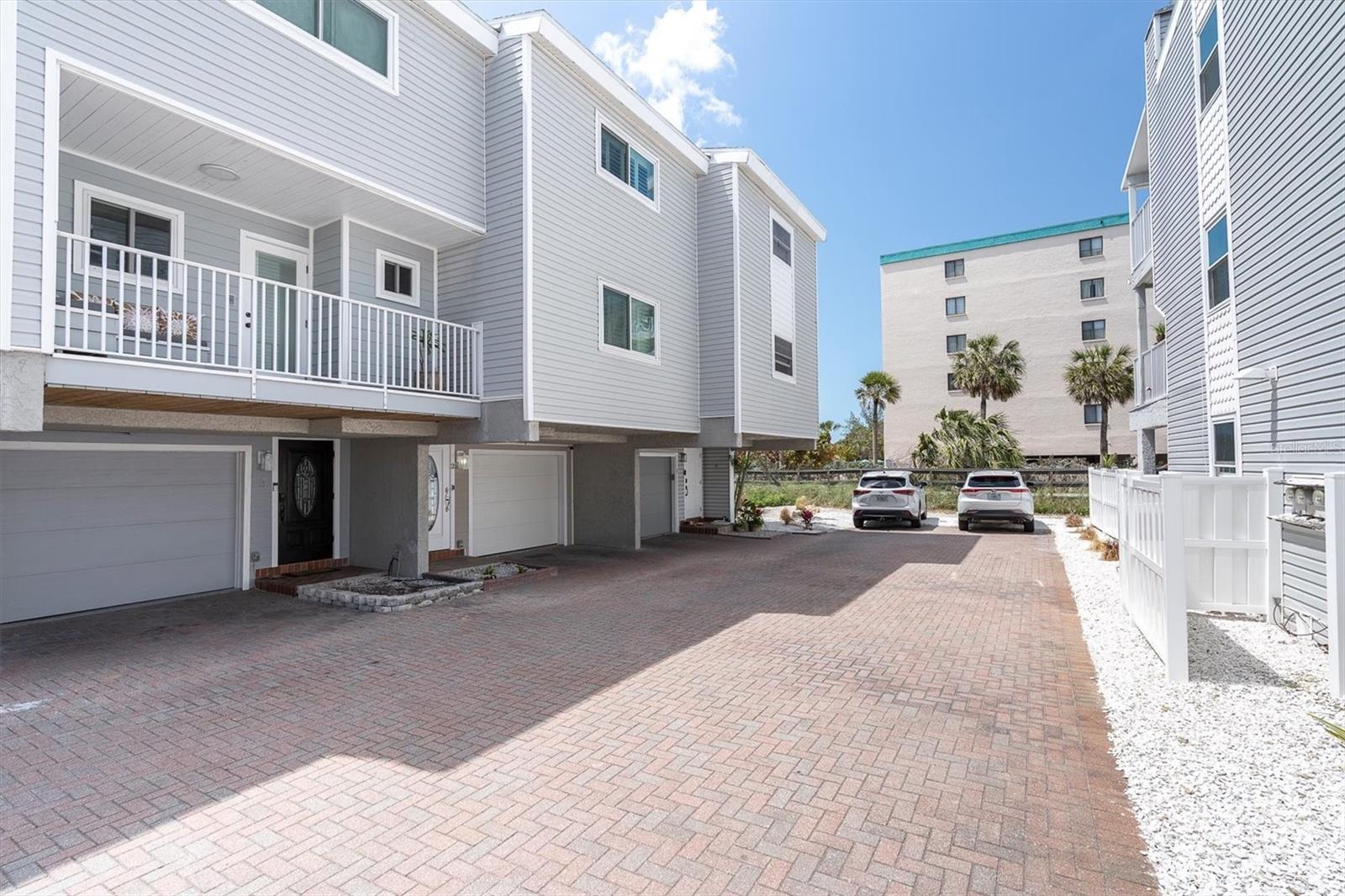 12274 1ST ST W #2, TREASURE ISLAND, FL — photo 3