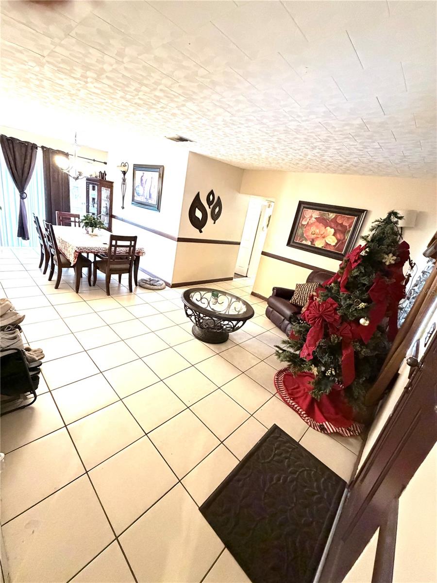 7326 SHEFFIELD RD, TAMPA, FL — photo 3