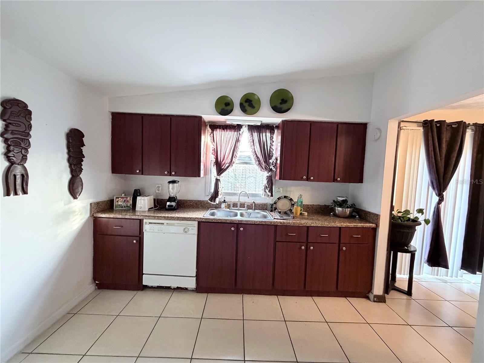 7326 SHEFFIELD RD, TAMPA, FL — photo 10
