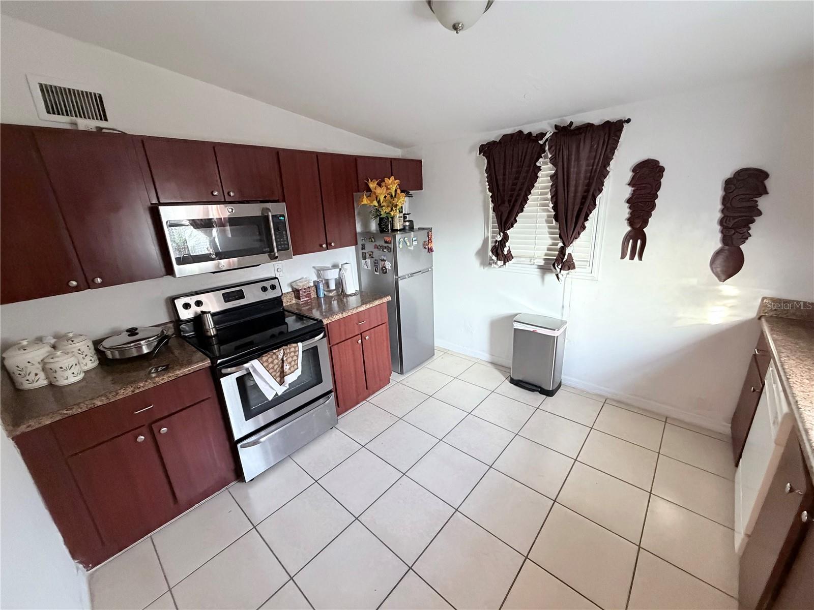 7326 SHEFFIELD RD, TAMPA, FL — photo 11