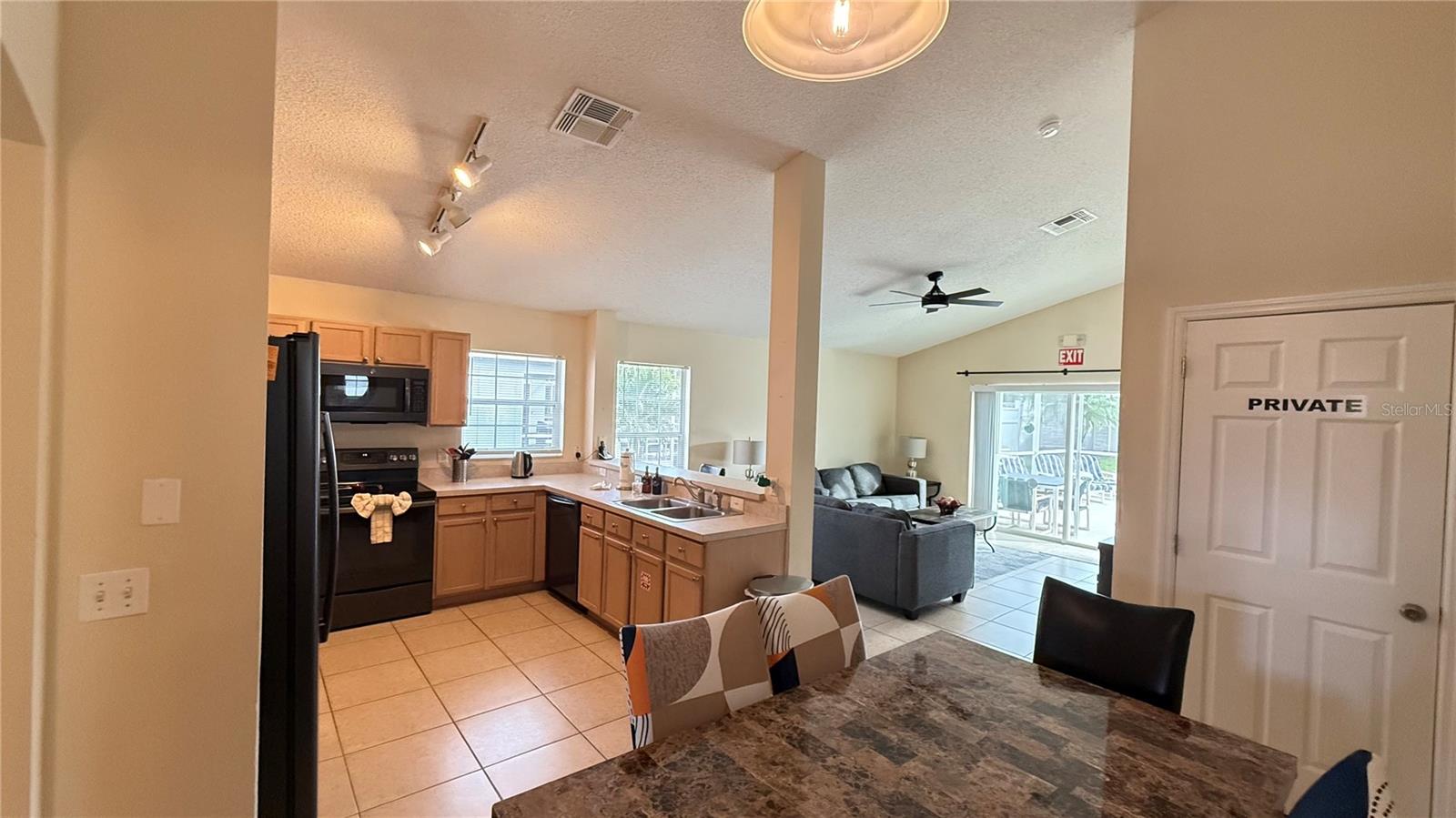 7979 MAGNOLIA BEND CT, KISSIMMEE, FL — photo 7