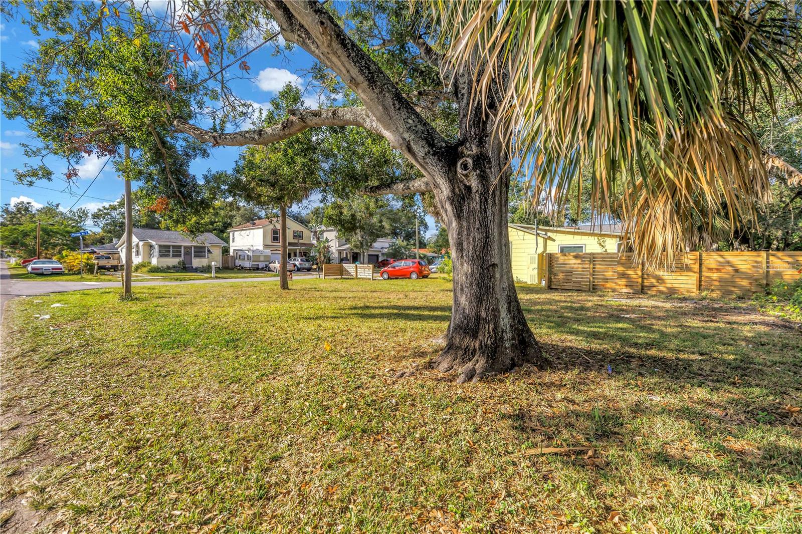 PRESTON AVE S, GULFPORT, FL — photo 2