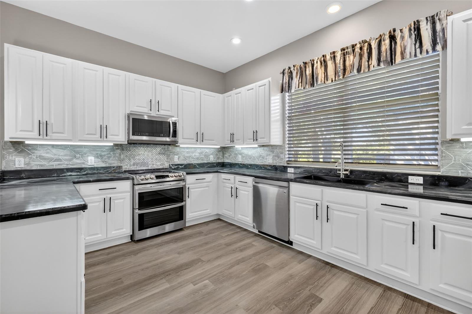 25501 MAUREPAS LN, LEESBURG, FL — photo 27