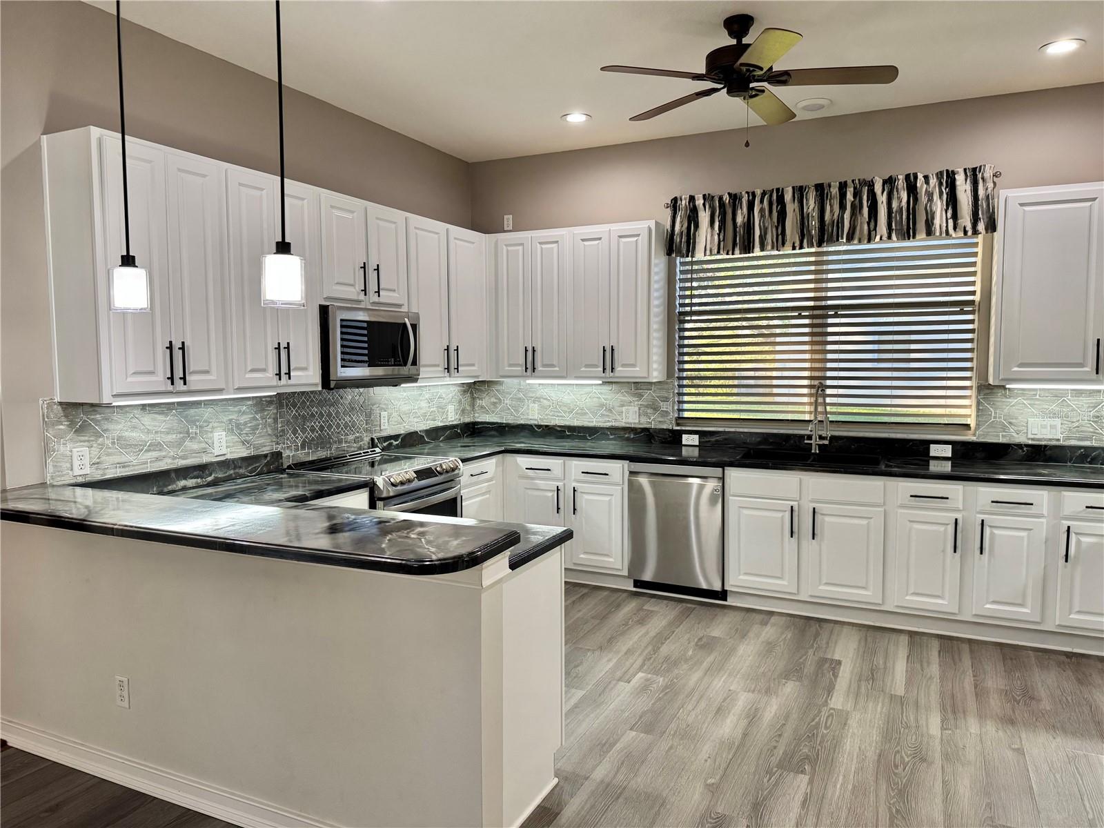 25501 MAUREPAS LN, LEESBURG, FL — photo 28