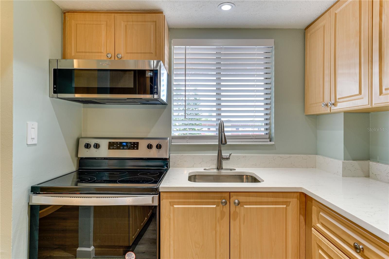 4242 HERON WAY #B323, BRADENTON, FL — photo 9
