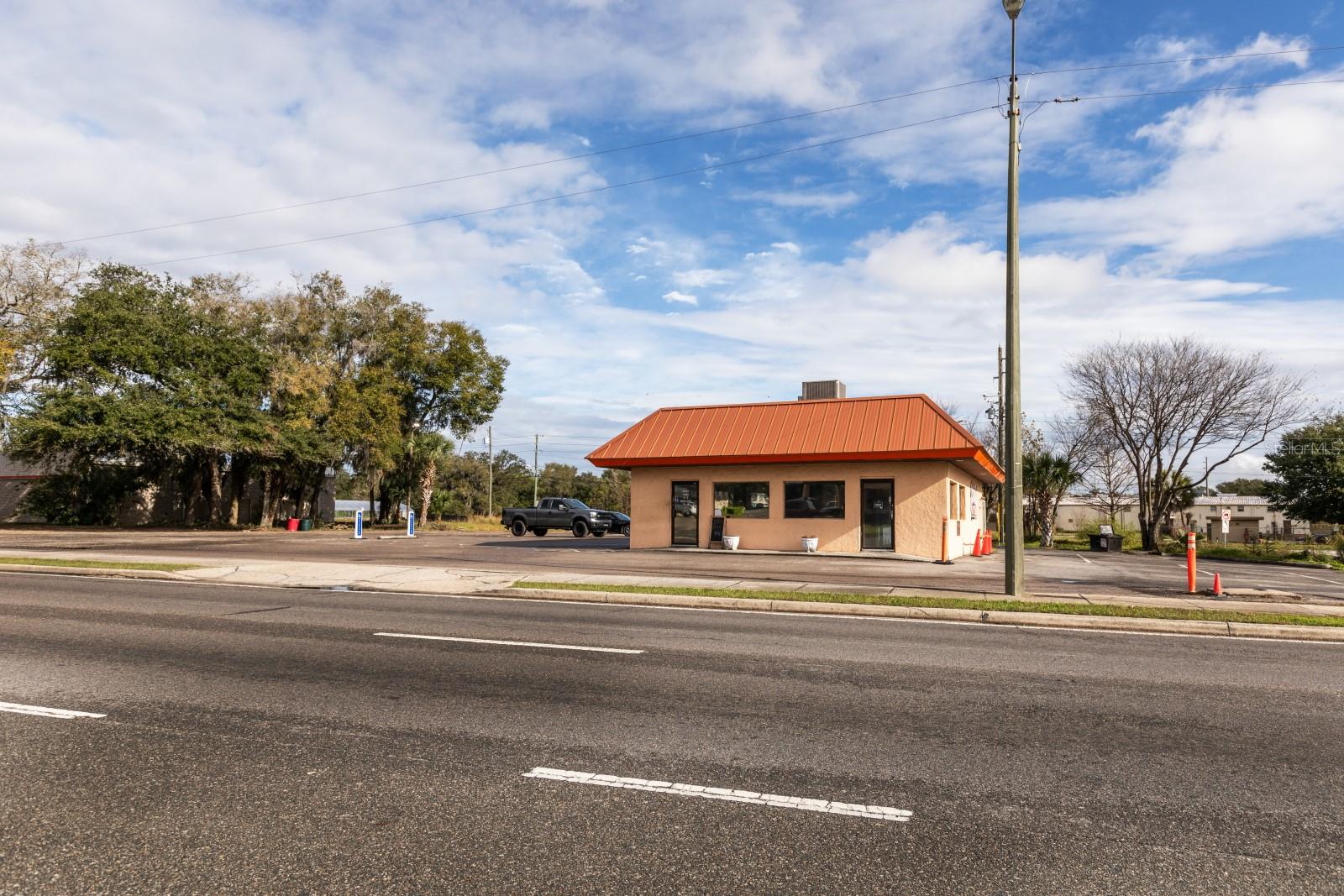 299 E BROAD ST, GROVELAND, FL — photo 8