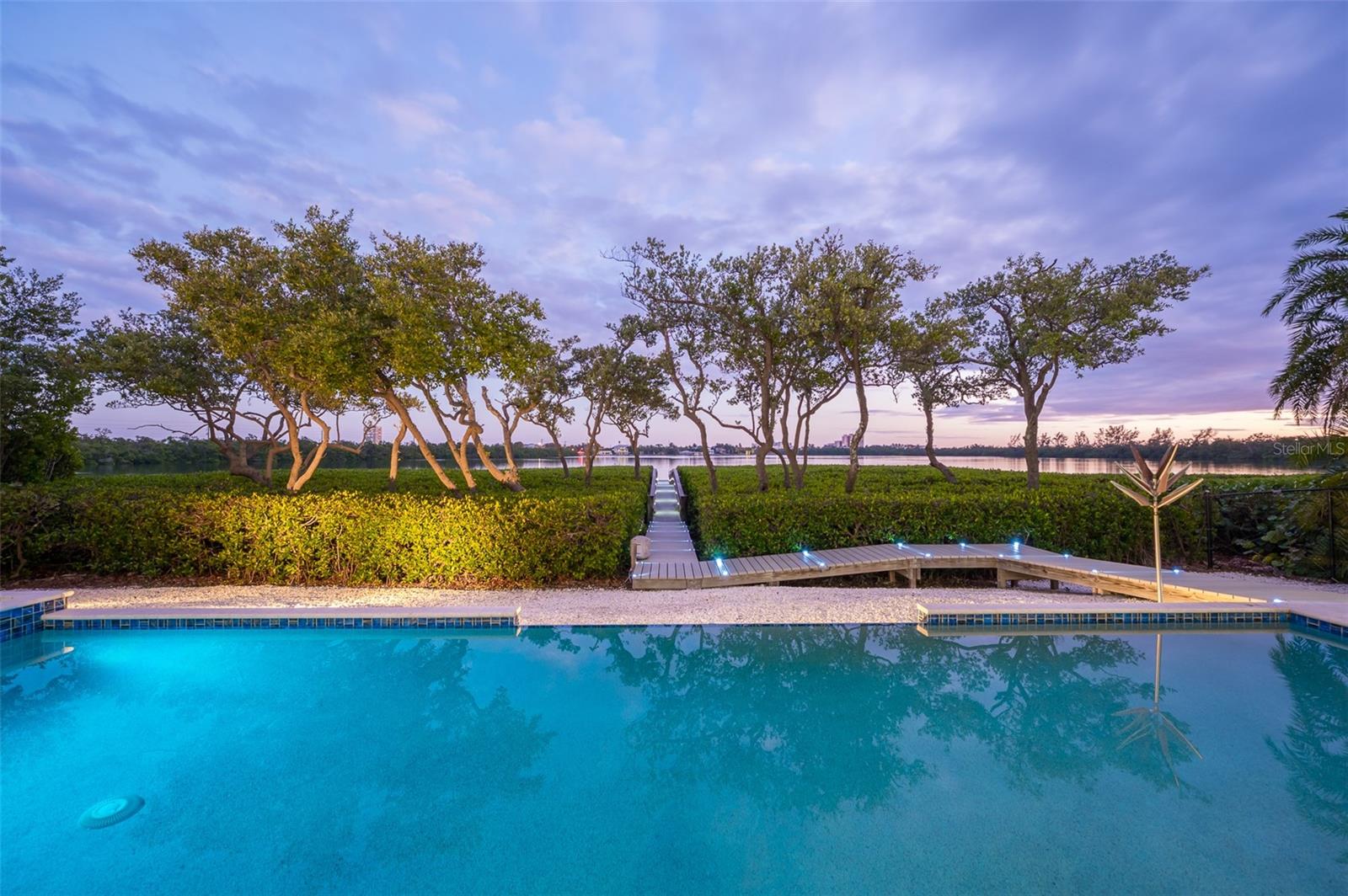 222 MORNINGSIDE DR, SARASOTA, FL — photo 17