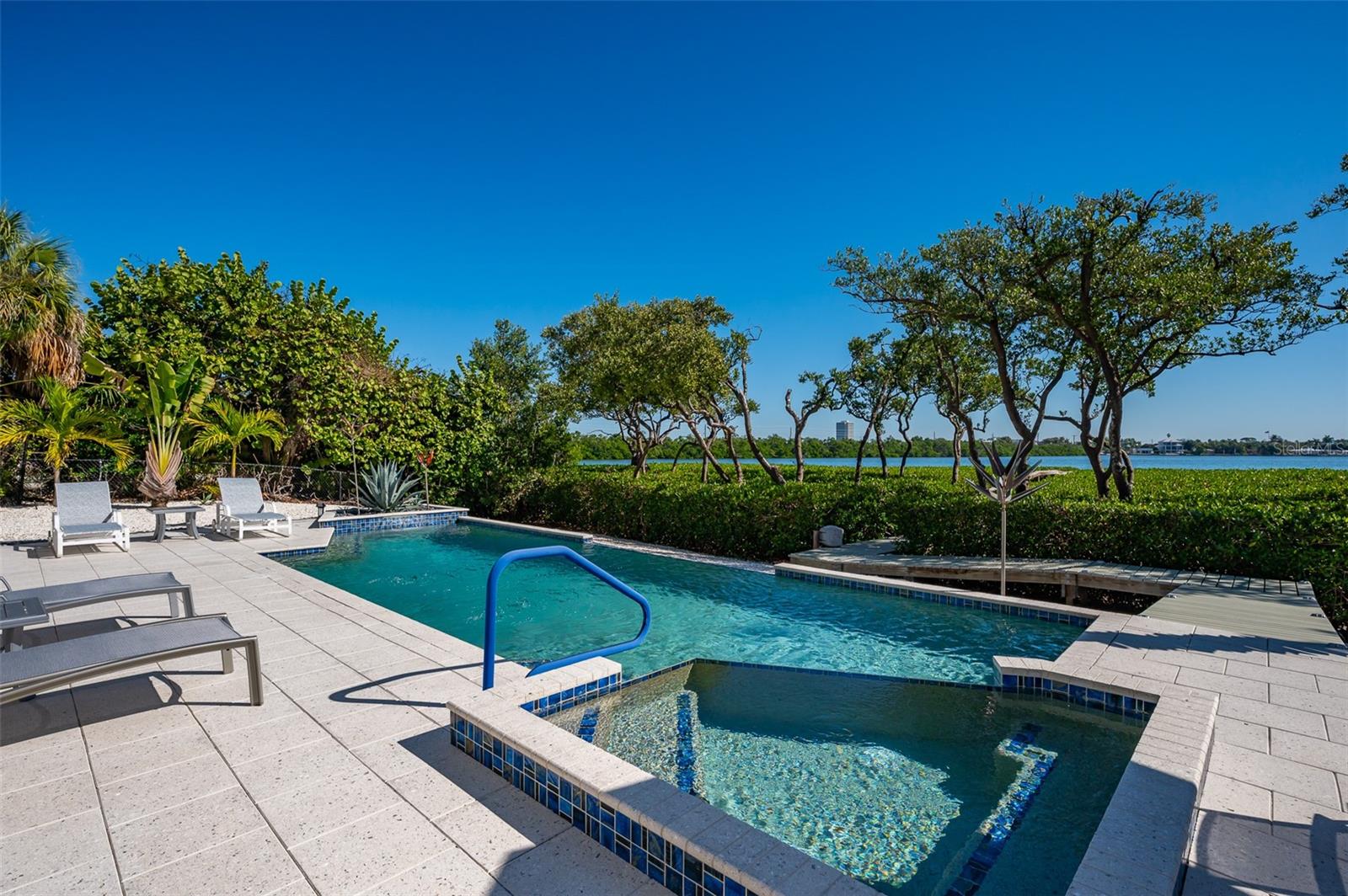 222 MORNINGSIDE DR, SARASOTA, FL — photo 52