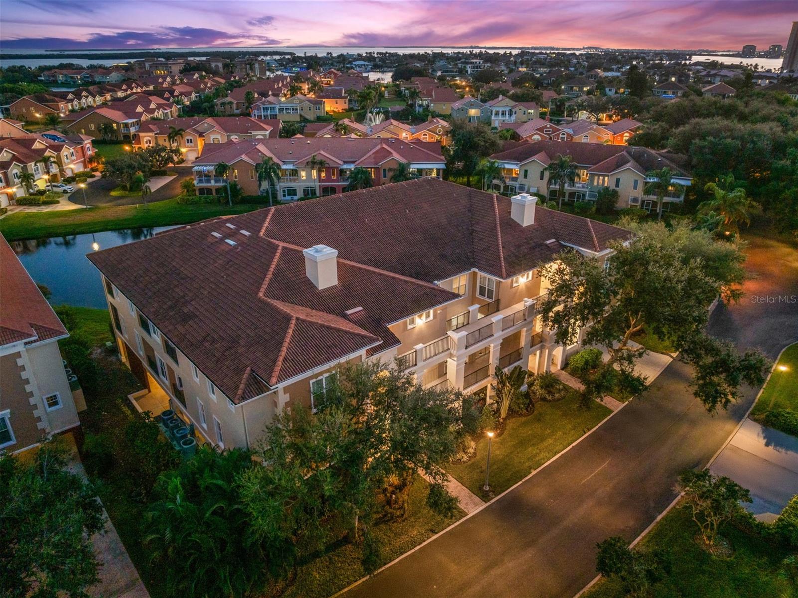 8 ACADEMY WAY S #123, ST PETERSBURG, FL — photo 39