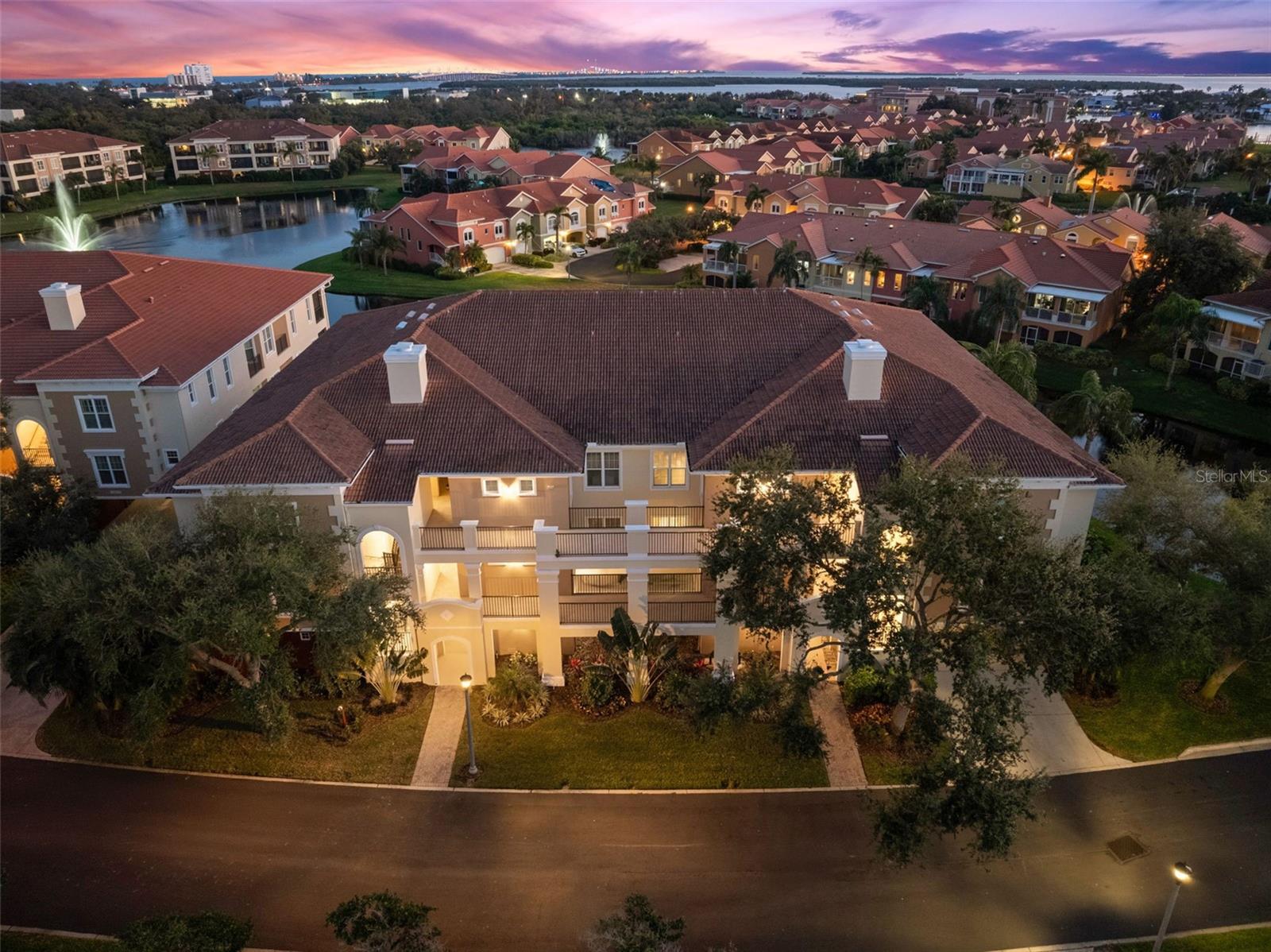 8 ACADEMY WAY S #123, ST PETERSBURG, FL — photo 43
