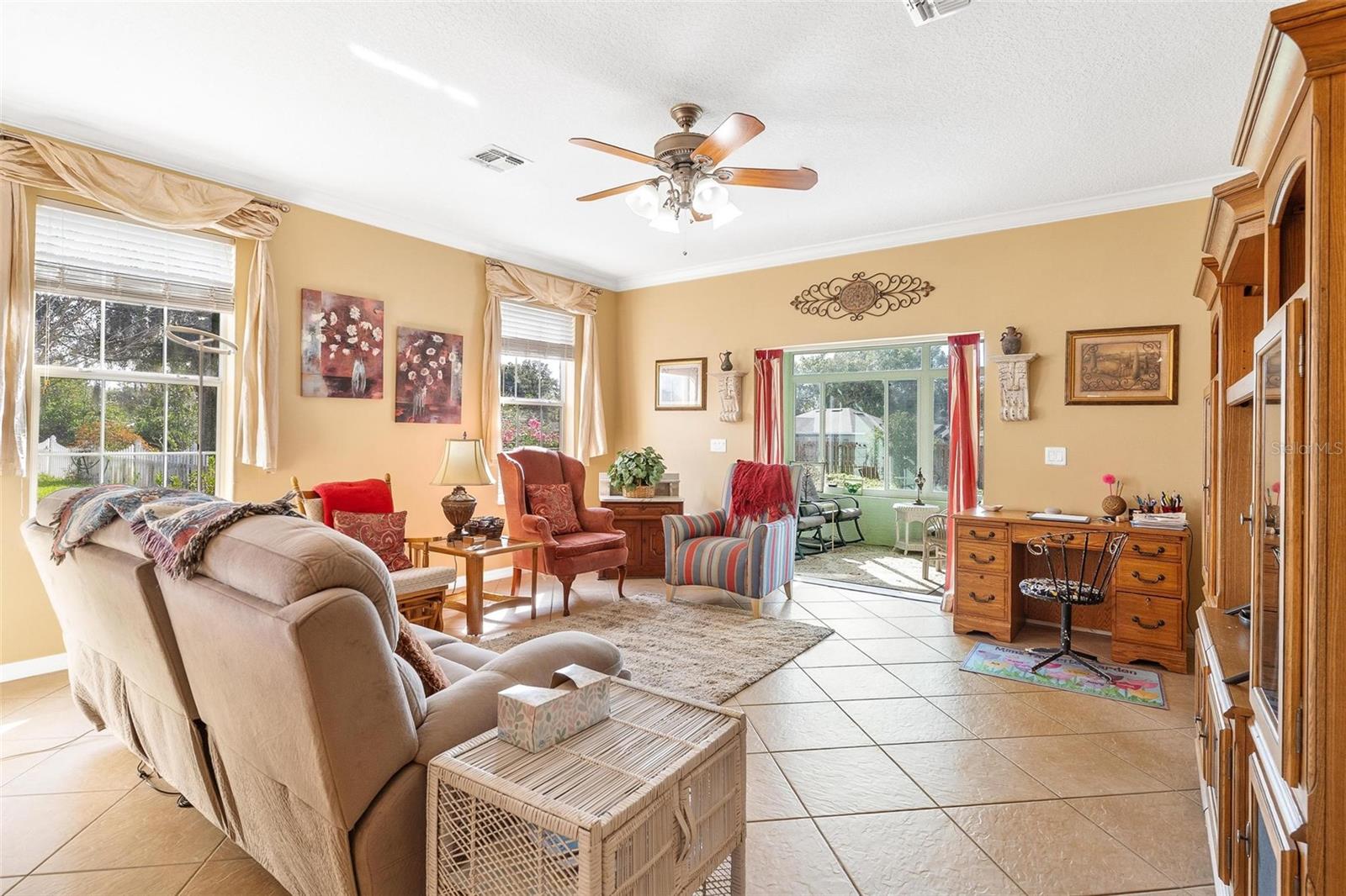81 TWIN LAKE CIR, UMATILLA, FL — photo 24