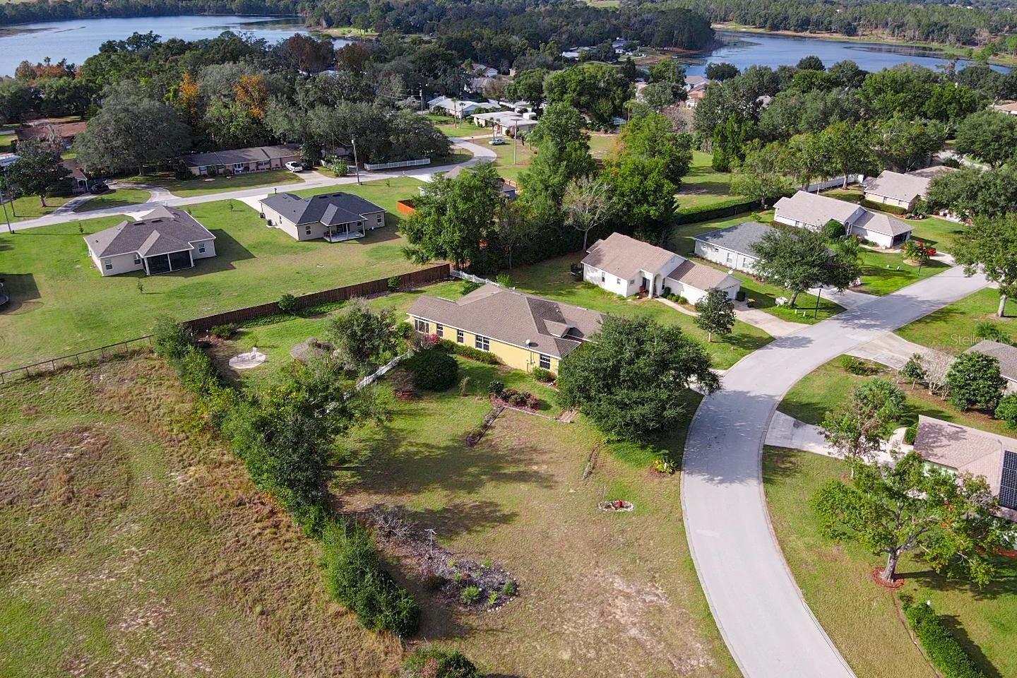 81 TWIN LAKE CIR, UMATILLA, FL — photo 98