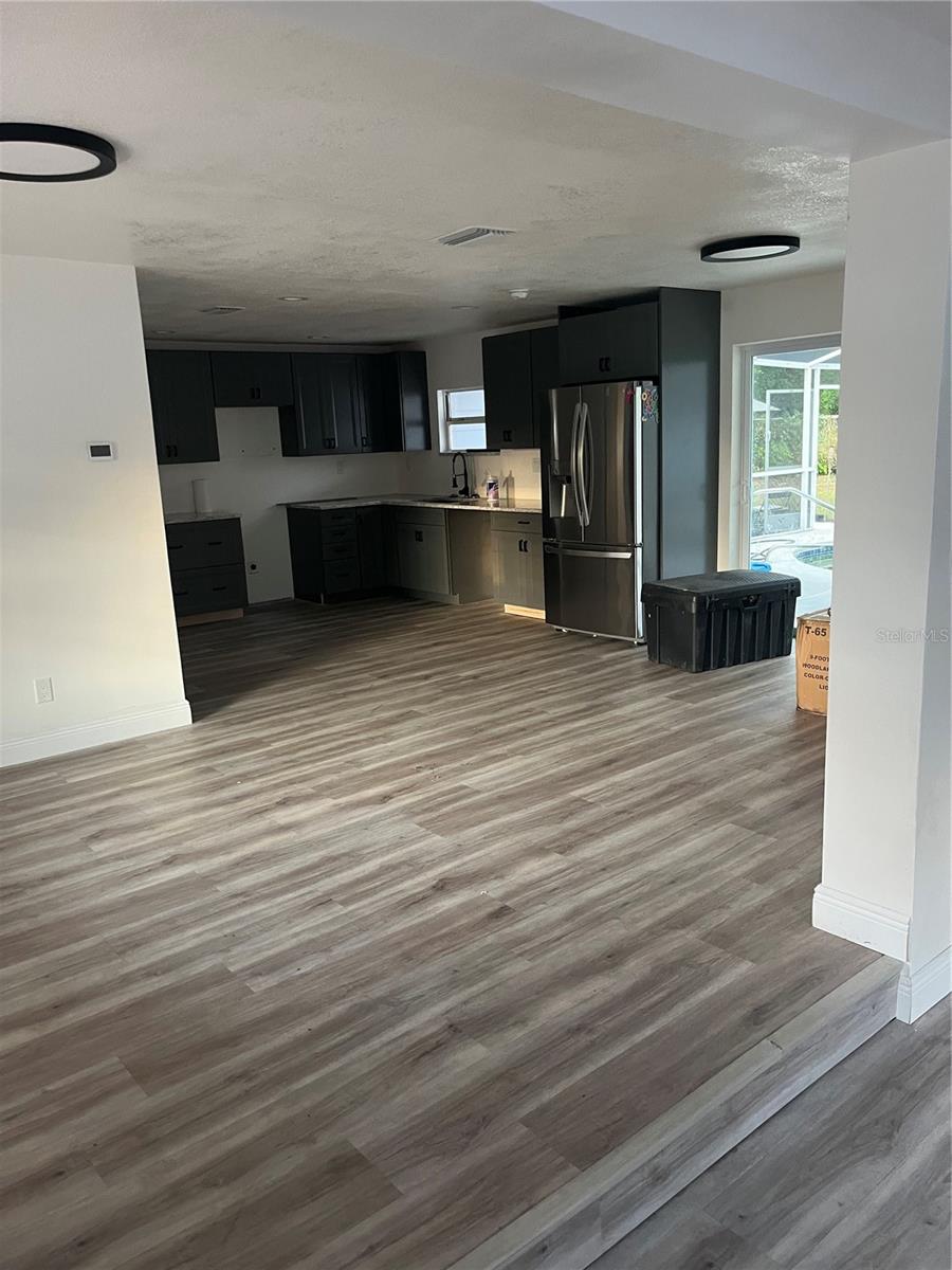 1006 KENMORE DR, BRANDON, FL — photo 3