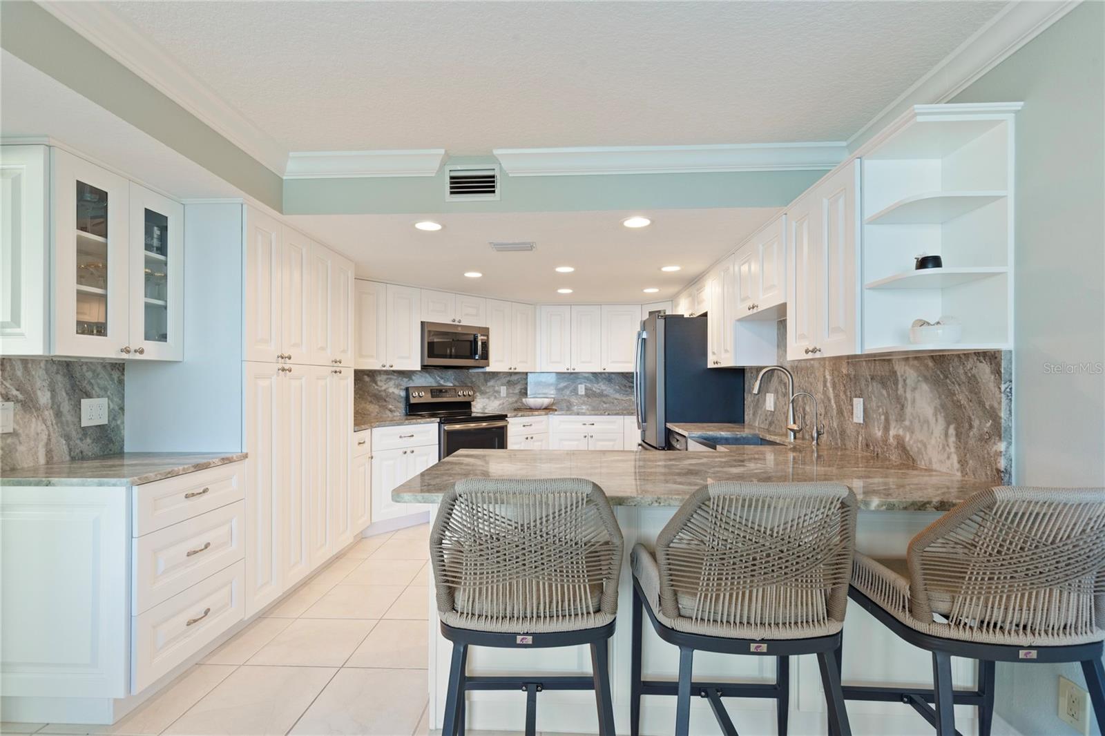 736 ISLAND WAY #406, CLEARWATER, FL — photo 27