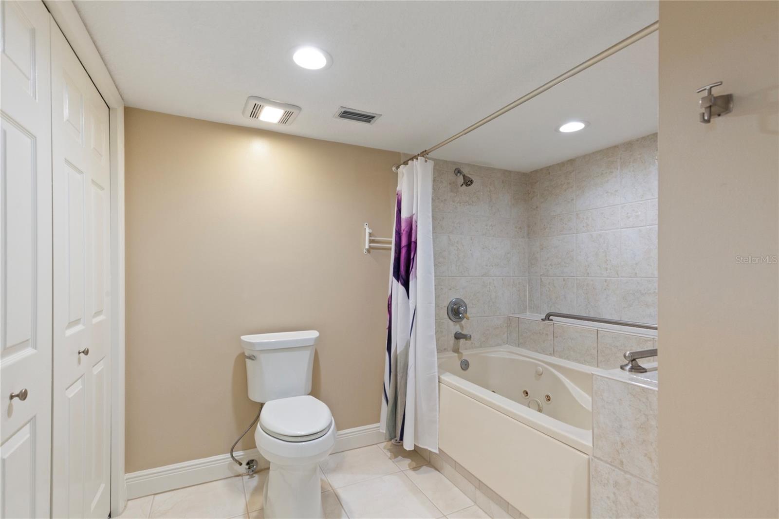736 ISLAND WAY #406, CLEARWATER, FL — photo 39