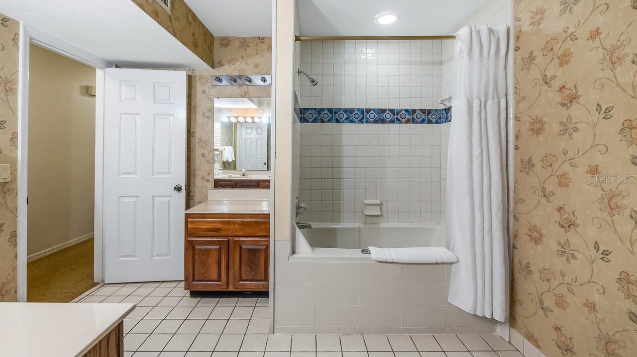 708 SANTA CRUZ LN #708, HOWEY IN THE HILLS, FL — photo 65