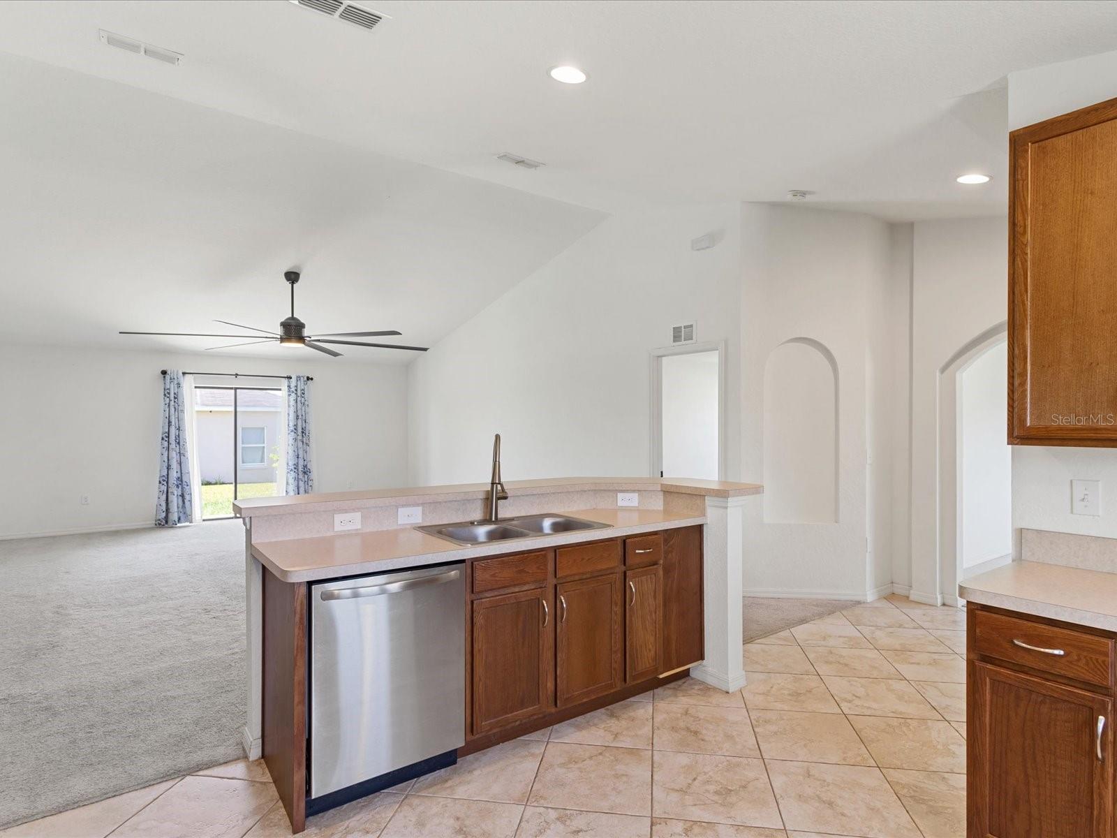 630 VALENCIA CT, DUNDEE, FL — photo 7