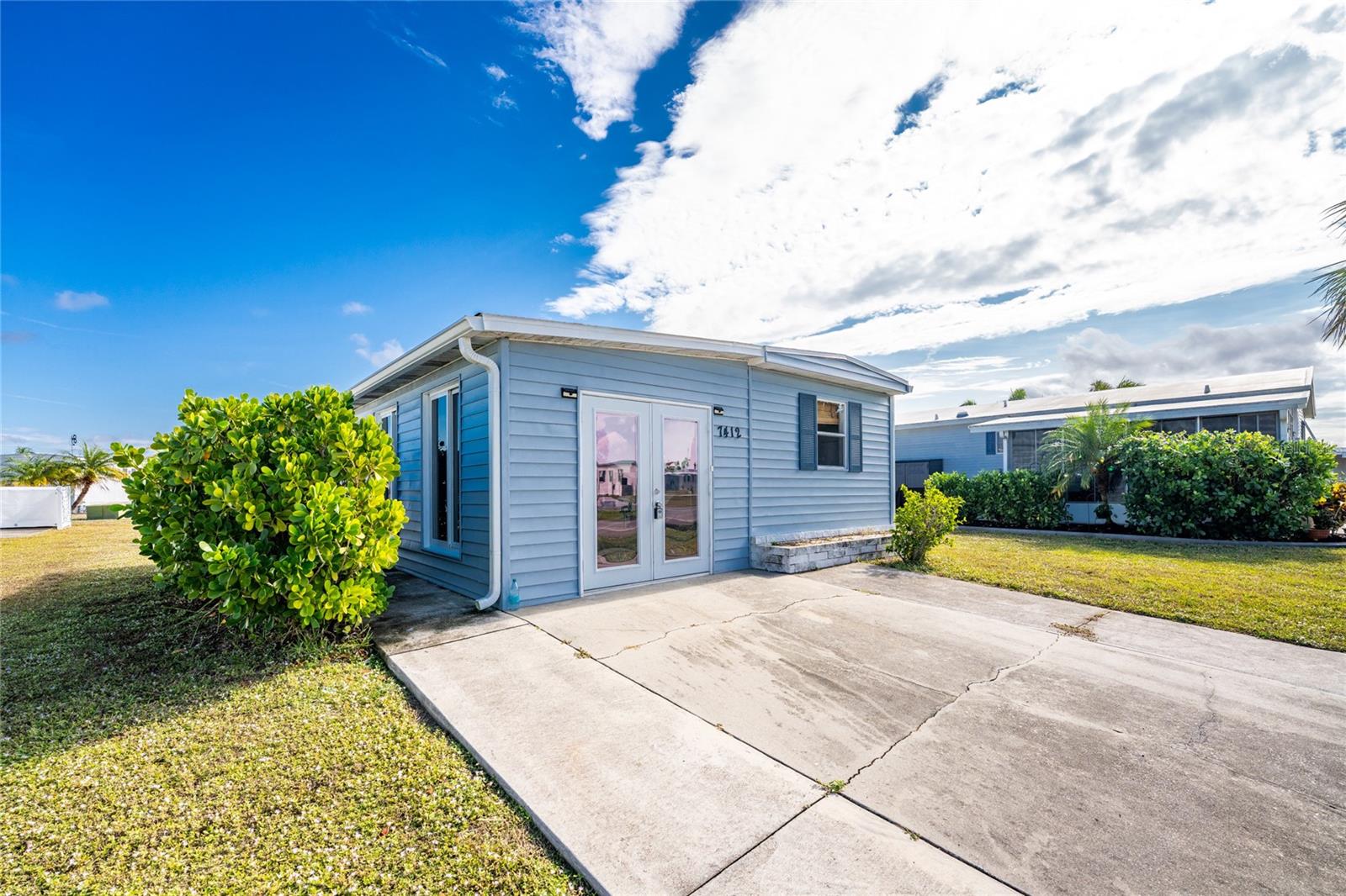 7412 BECKLEY ST, PORT CHARLOTTE, FL — photo 2