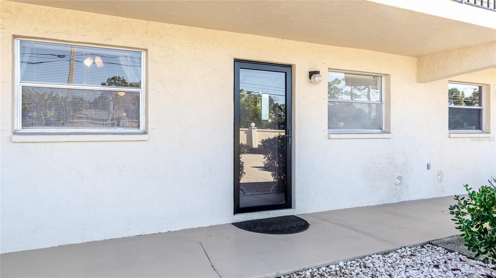 2300 STICKNEY POINT RD #102, SARASOTA, FL
