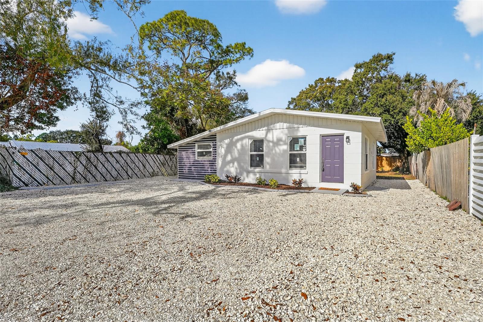 2547 LOMA LINDA ST, SARASOTA, FL — photo 3