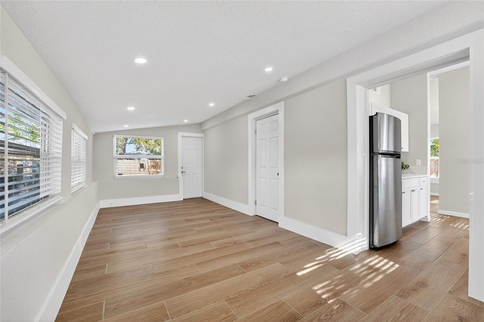 2547 LOMA LINDA ST, SARASOTA, FL — photo 21