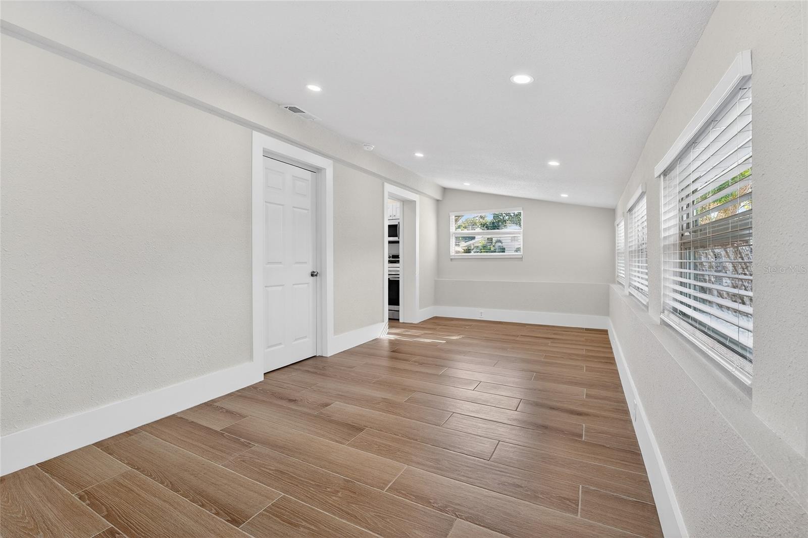 2547 LOMA LINDA ST, SARASOTA, FL — photo 22