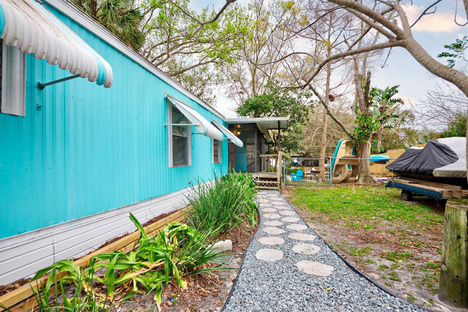 6427 W RICHARD DR, WEEKI WACHEE, FL — photo 4