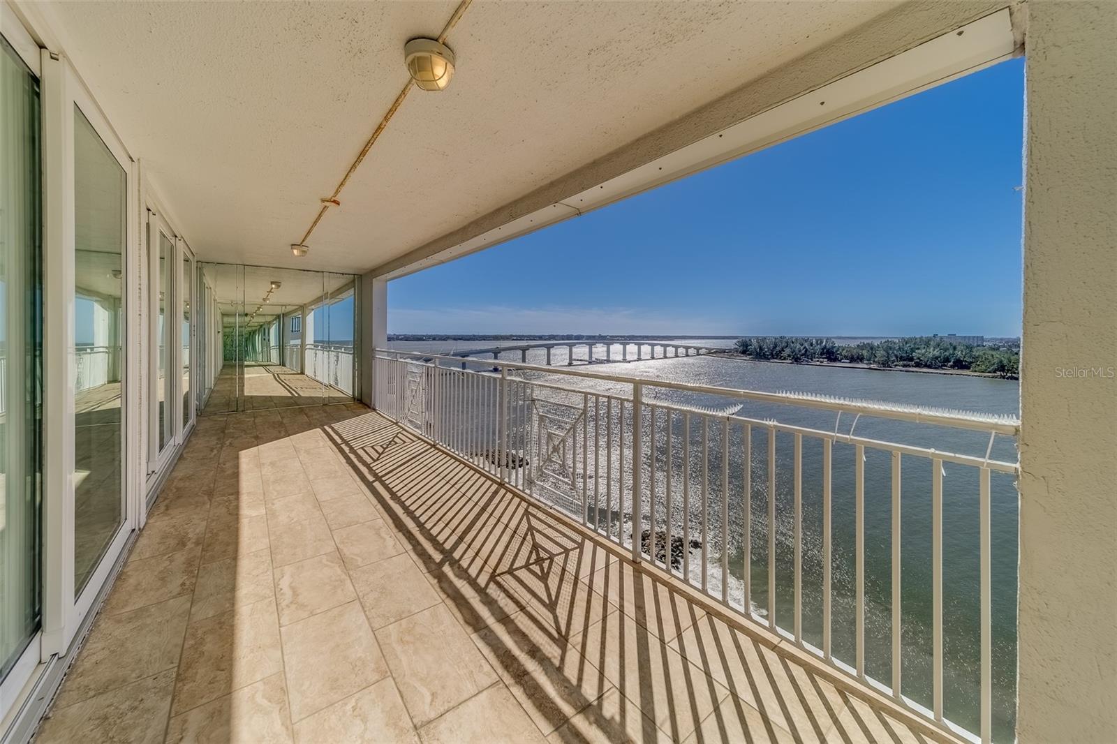 675 S GULFVIEW BLVD #PH1, CLEARWATER BEACH, FL — photo 24