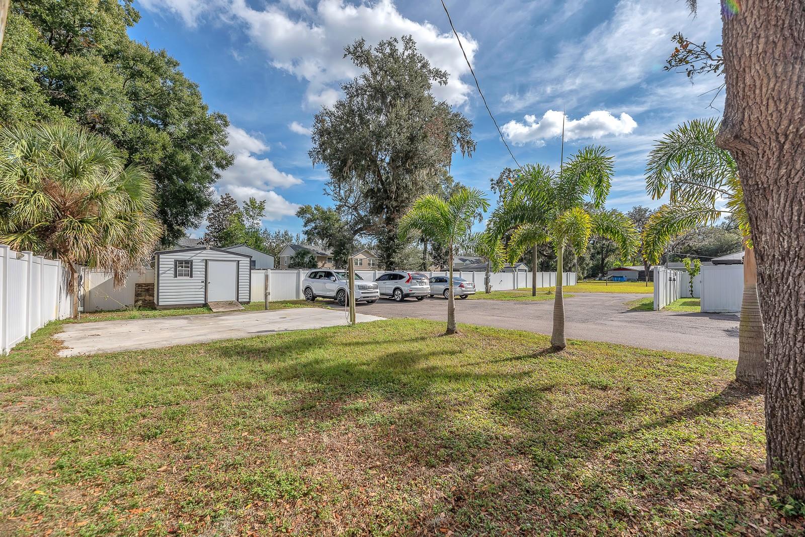 105 S SAINT CLOUD AVE, VALRICO, FL — photo 31
