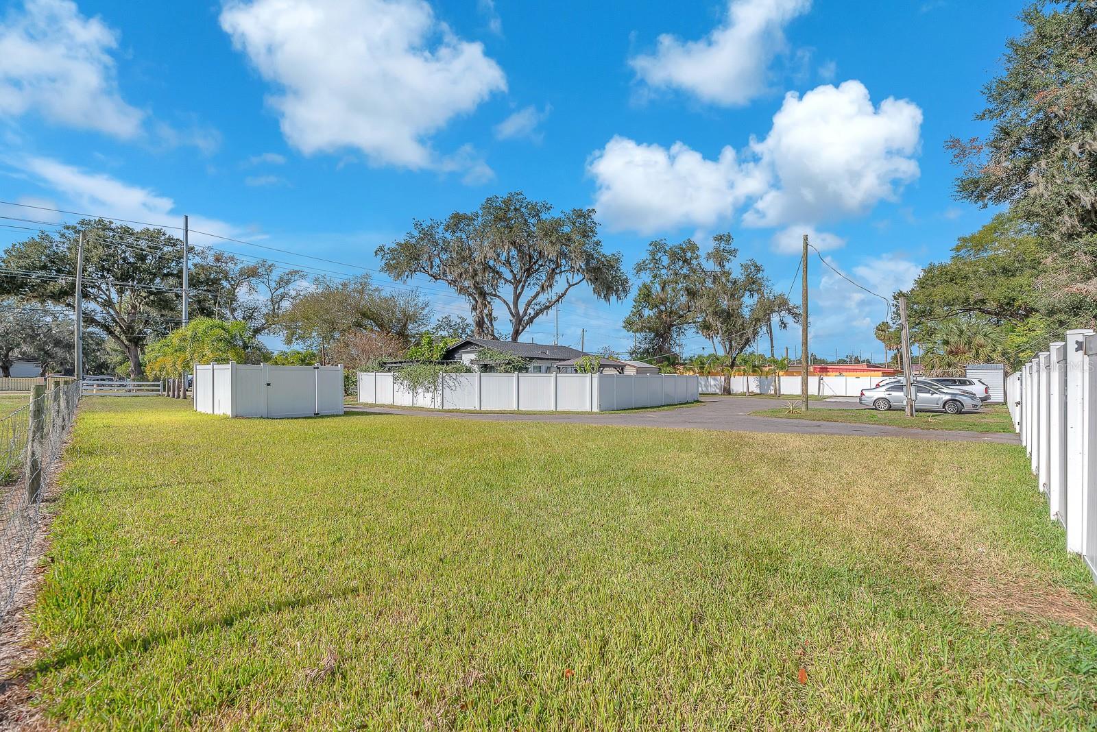 105 S SAINT CLOUD AVE, VALRICO, FL — photo 32
