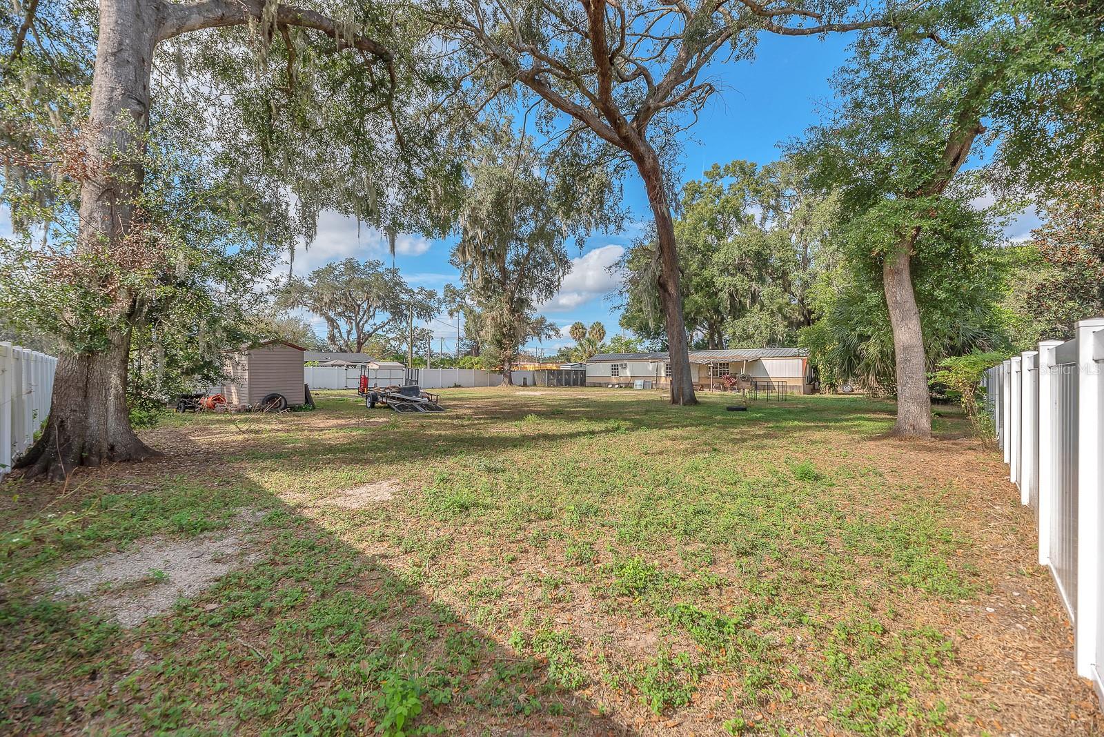 105 S SAINT CLOUD AVE, VALRICO, FL — photo 36
