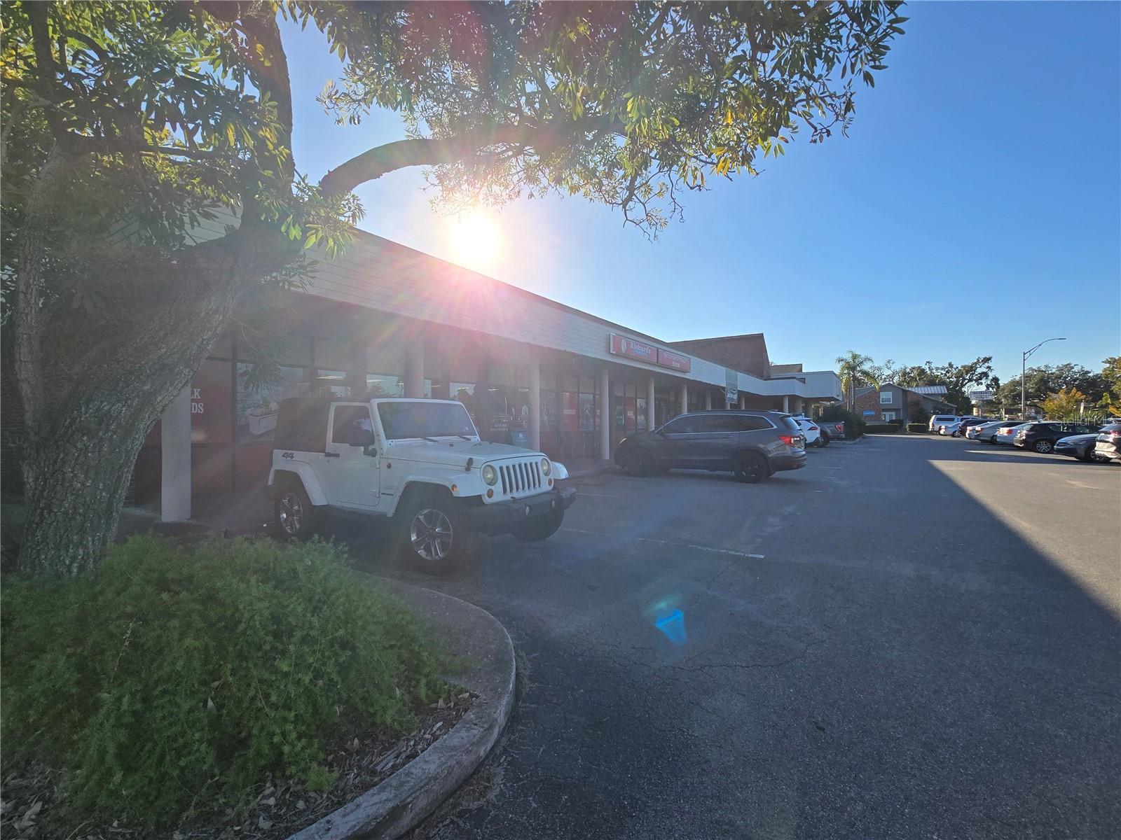 2601 MANATEE AVE W, BRADENTON, FL — photo 4