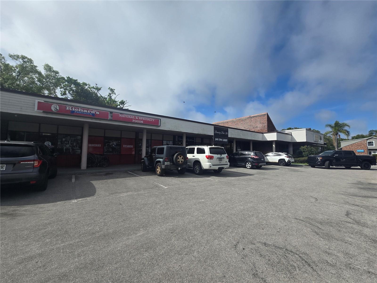 2601 MANATEE AVE W, BRADENTON, FL