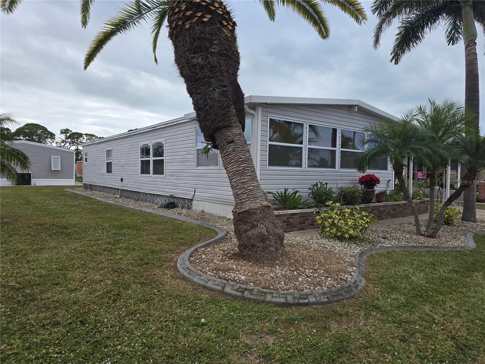 6 S BOTANY BAY CIR, ENGLEWOOD, FL — photo 3