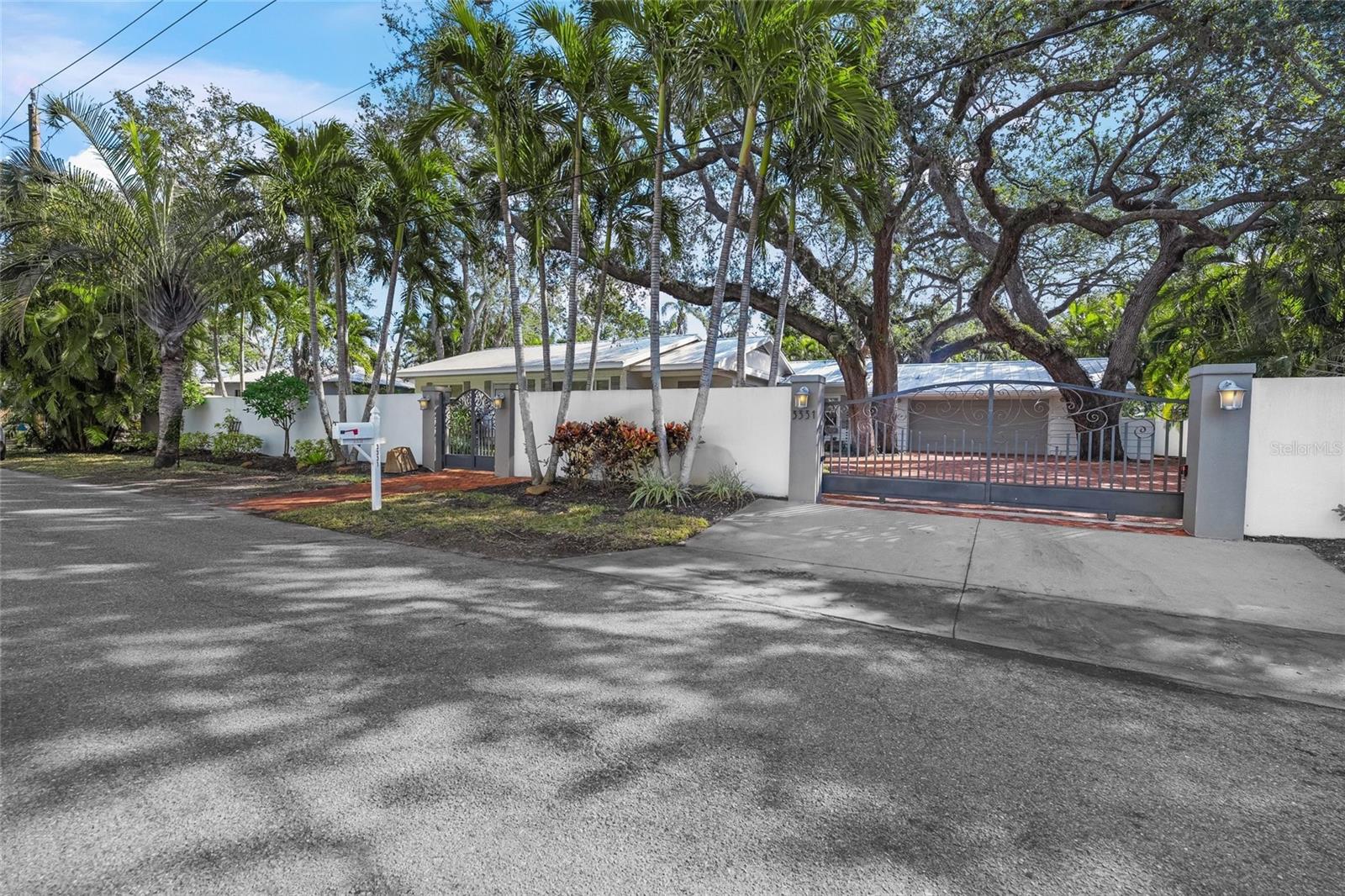 3331 OLD OAK DR, SARASOTA, FL — photo 42