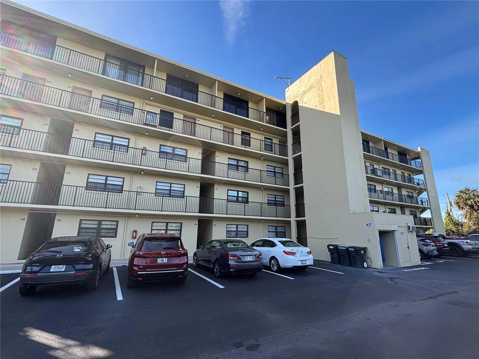 1433 N ATLANTIC AVE #223, DAYTONA BEACH, FL — photo 1