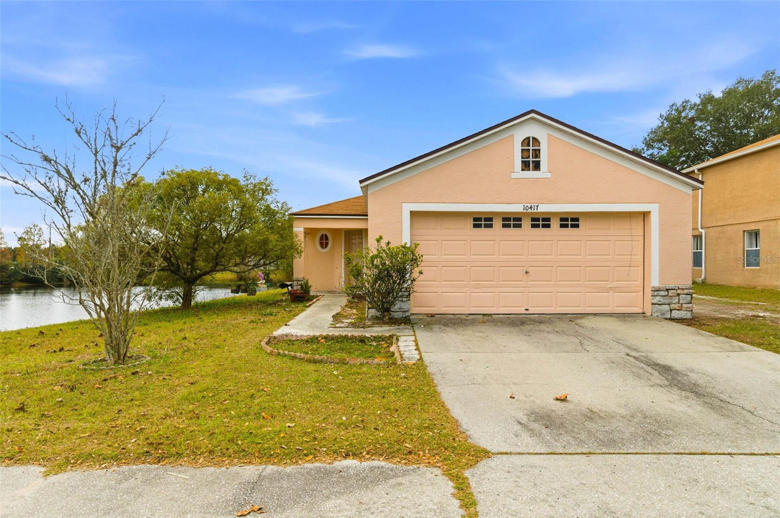 10417 BLACKMORE DR, TAMPA, FL
