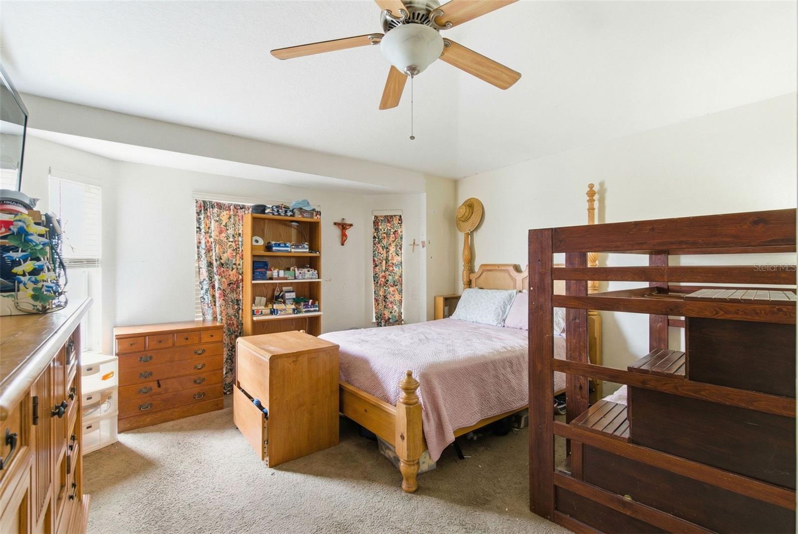 10417 BLACKMORE DR, TAMPA, FL — photo 41
