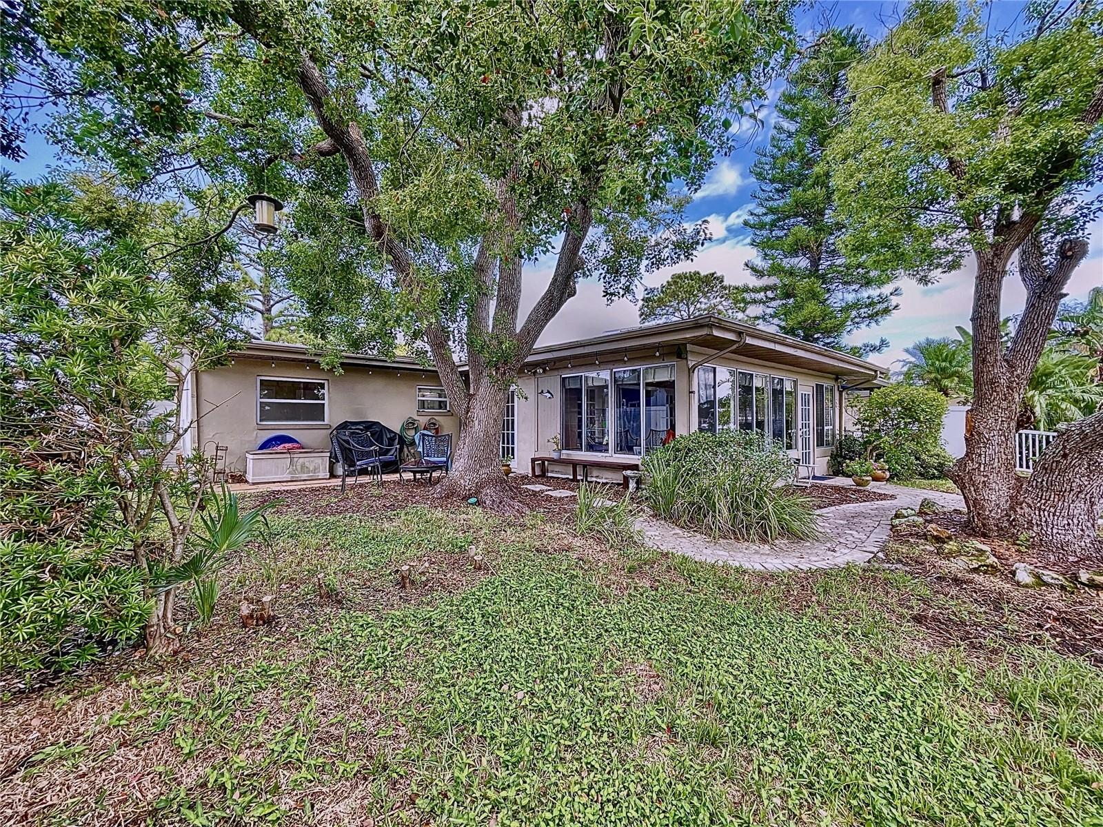 311 MORNINGSIDE DR, PALM HARBOR, FL — photo 37