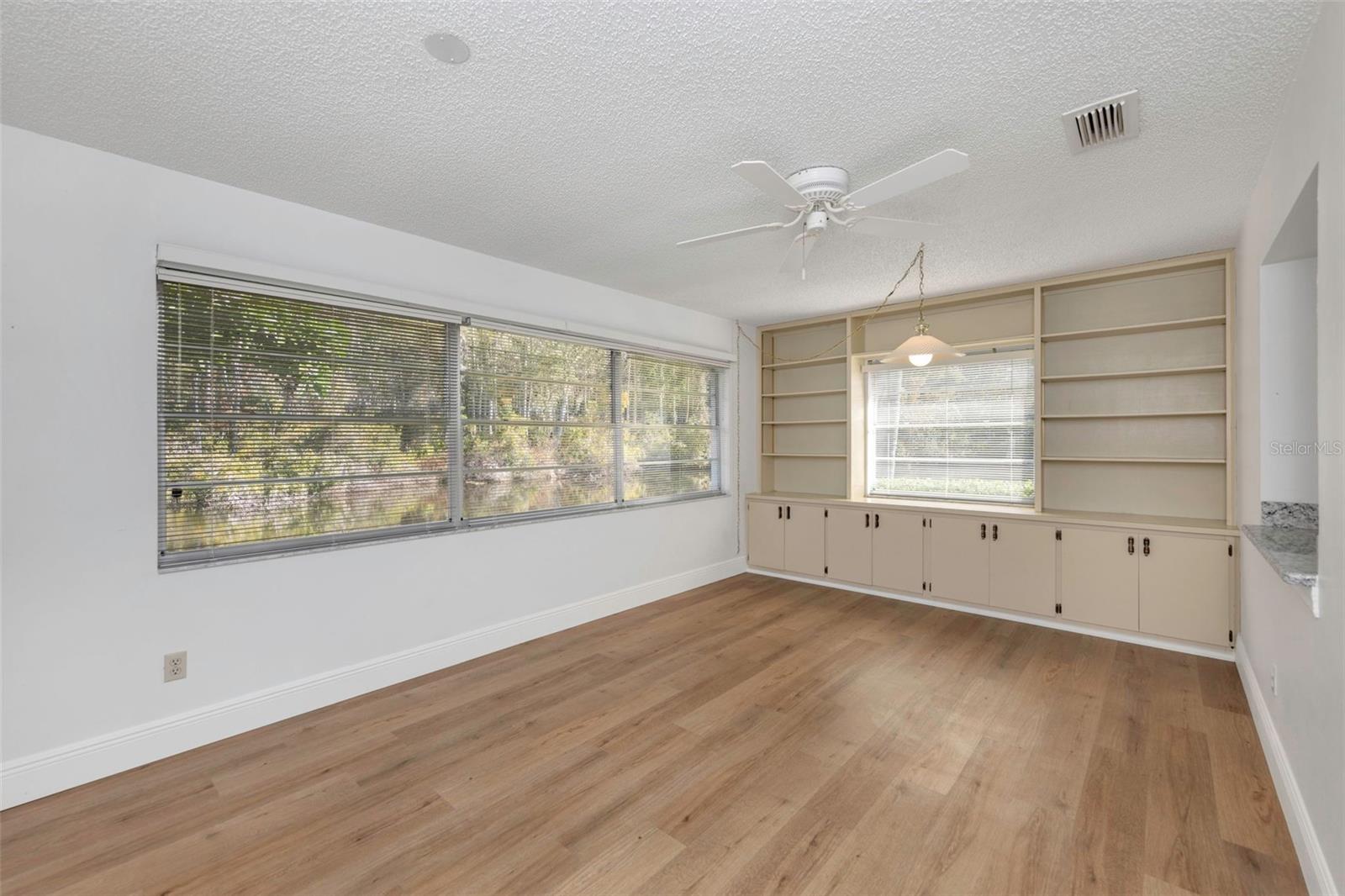 2024 HEATHFIELD CIR #155, SUN CITY CENTER, FL — photo 8