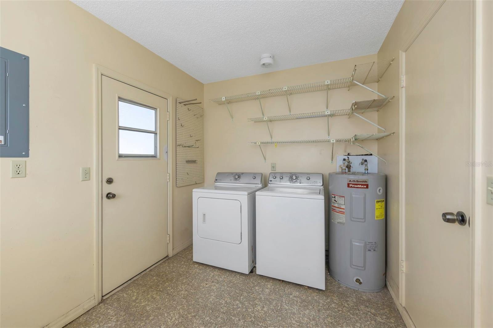2024 HEATHFIELD CIR #155, SUN CITY CENTER, FL — photo 17