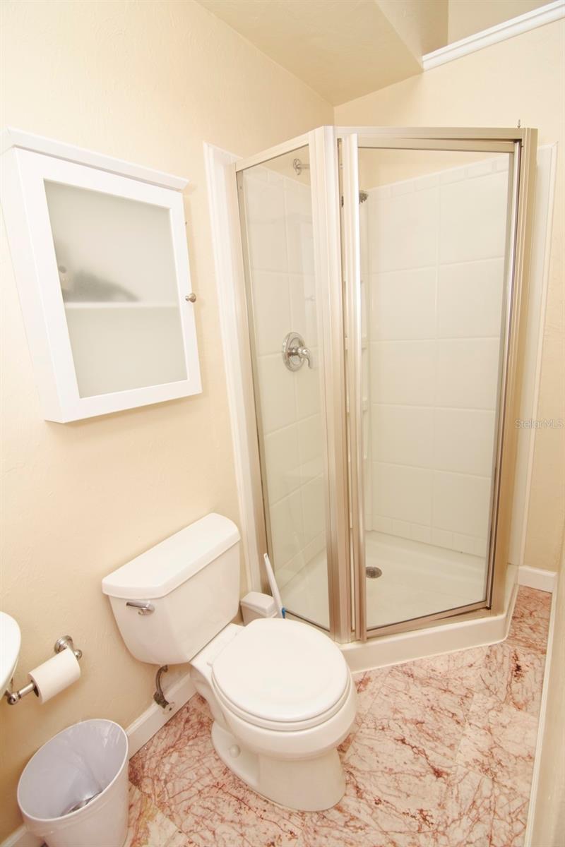2219 AVENUE C, BRADENTON BEACH, FL — photo 14