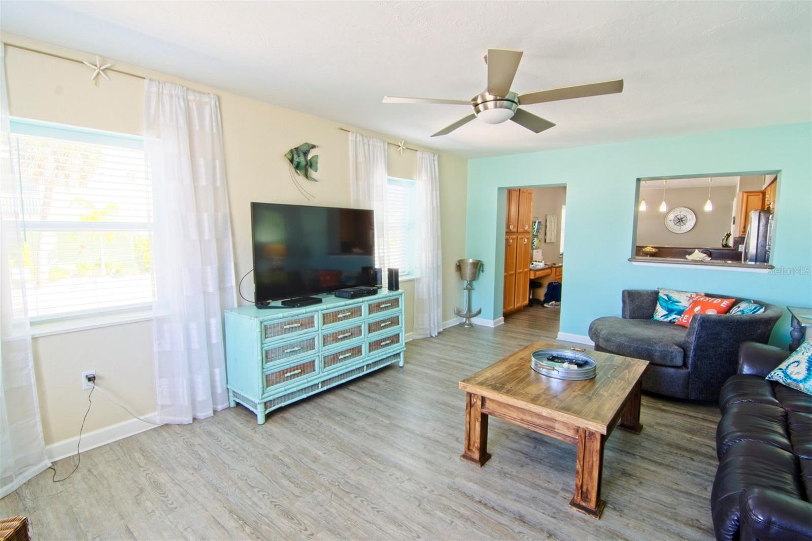 2219 AVENUE C, BRADENTON BEACH, FL — photo 21